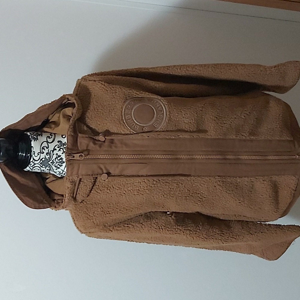 #ADK 🌟Host Pick 🌟Burberry Adeney fleece Hooded Wool-Blend Jacket. Size sm NWT